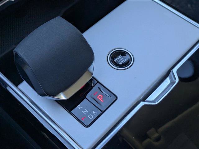Certified 2025 Land Rover Range Rover Long Wheelbase SE AWD/4WD image 12