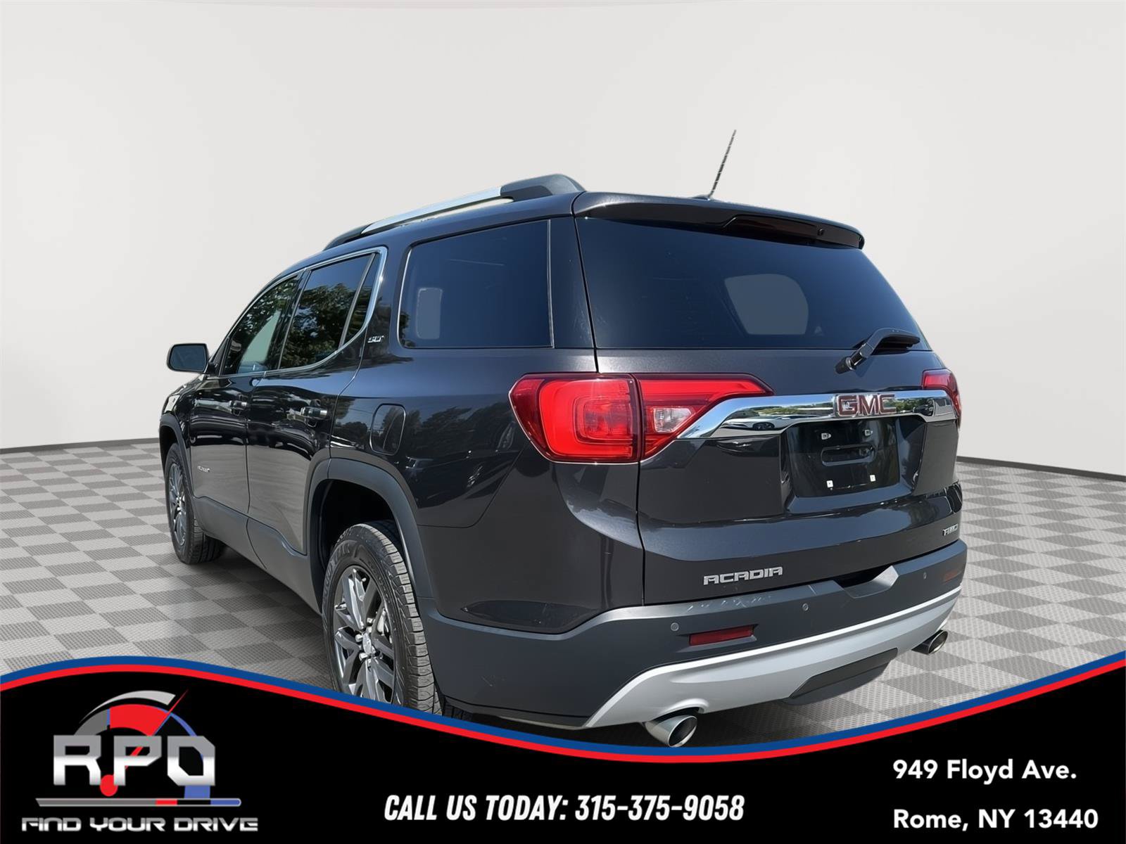 Used 2018 GMC Acadia SLT AWD/4WD image 3