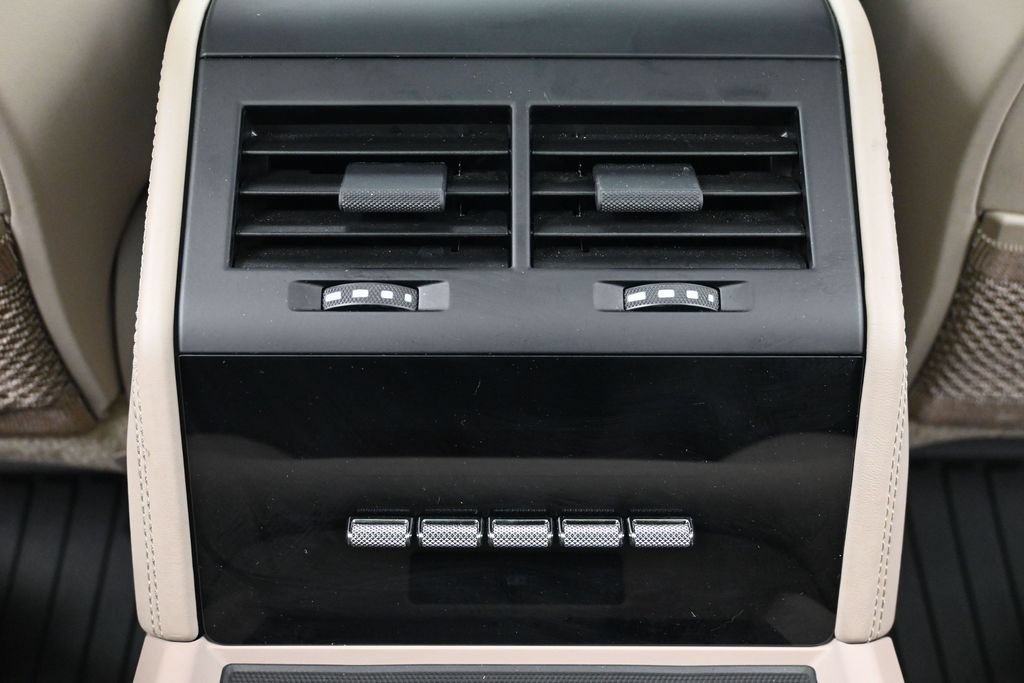 Certified 2024 Porsche Panamera image 8