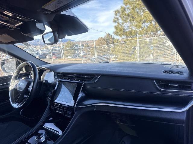 Used 2021 Jeep Grand Cherokee L Laredo image 32