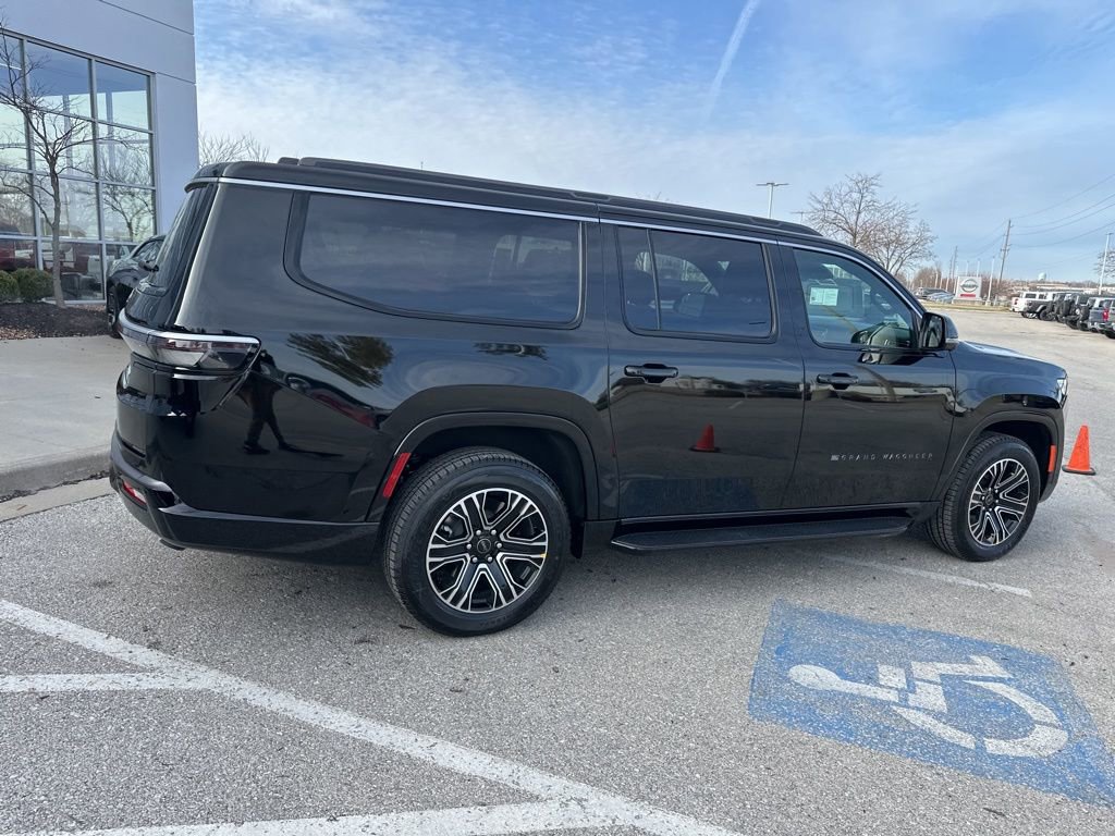 New 2026 Jeep Grand Wagoneer L 4WD w/ Premium Group I image 35