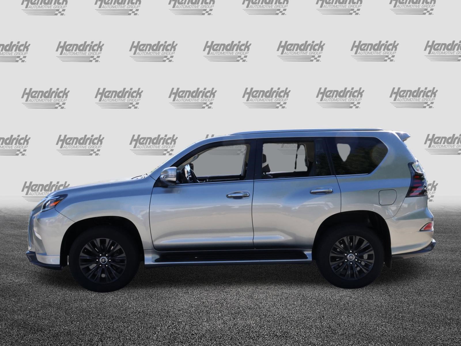 Used 2023 Lexus GX 460 Premium w/ Accessory Package AWD/4WD image 6