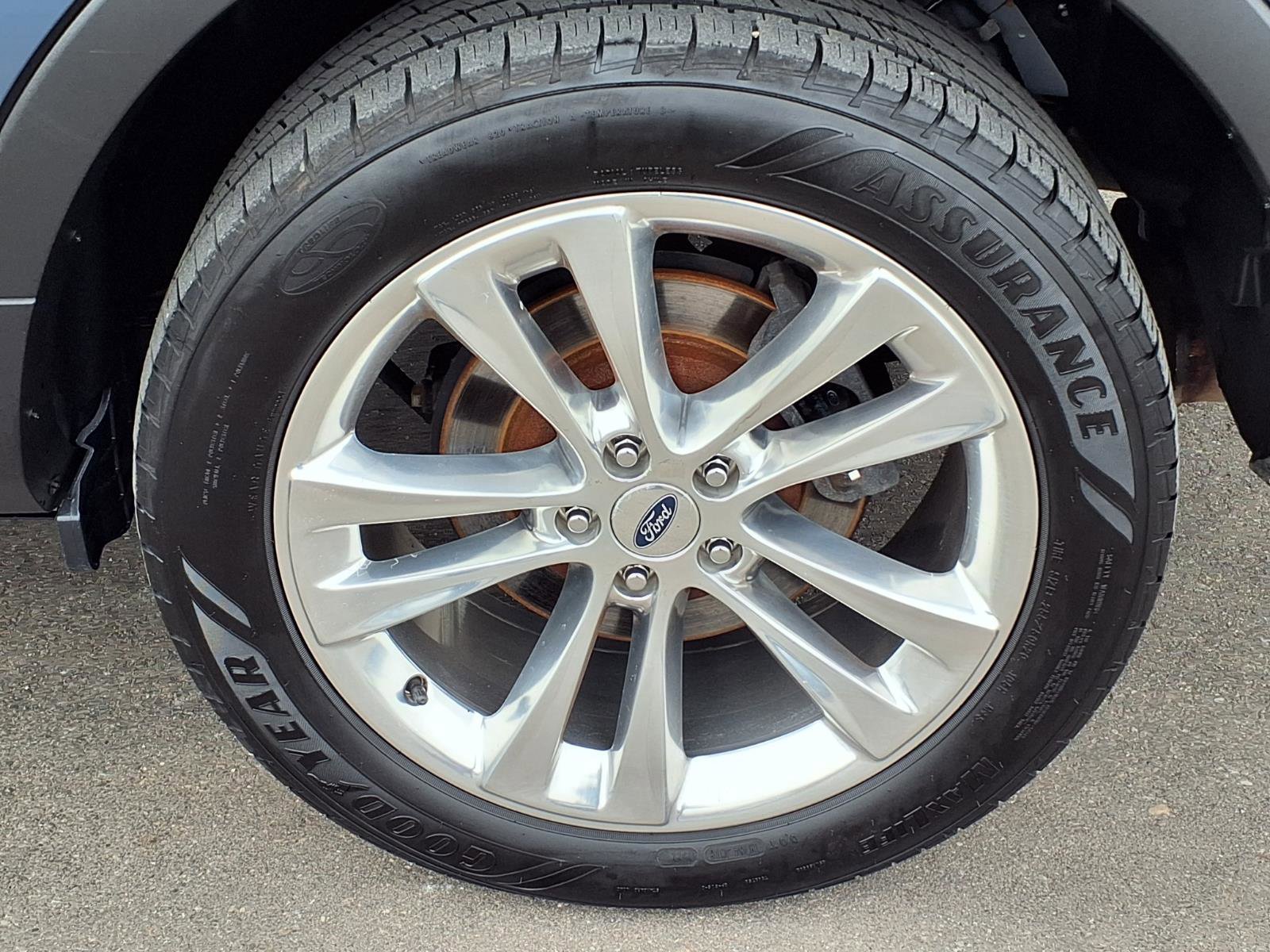 Used 2019 Ford Explorer XLT w/ Equipment Group 202A image 32