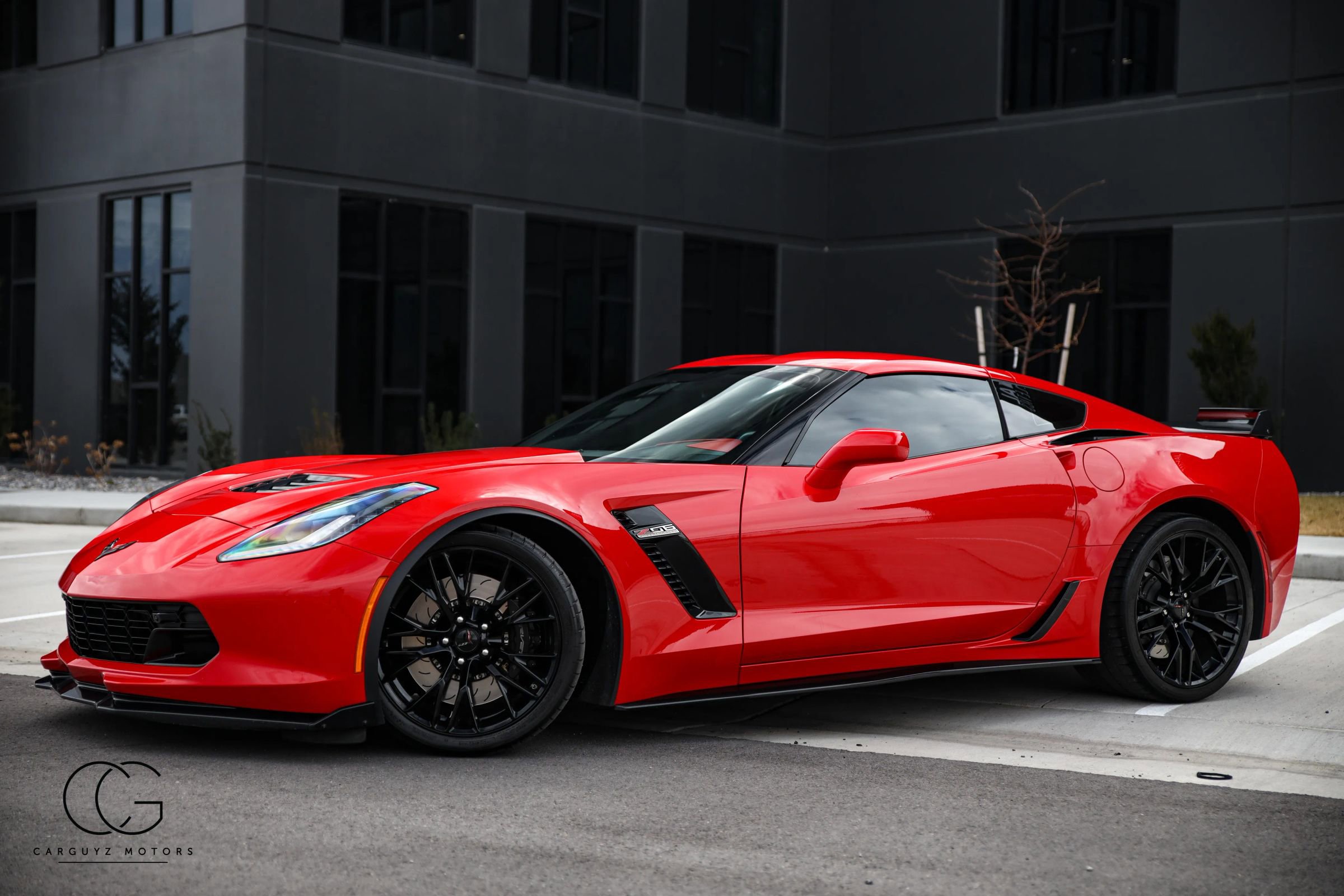 Used 2016 Chevrolet Corvette Z06 w/ 3LZ Preferred Equipment Group image 4