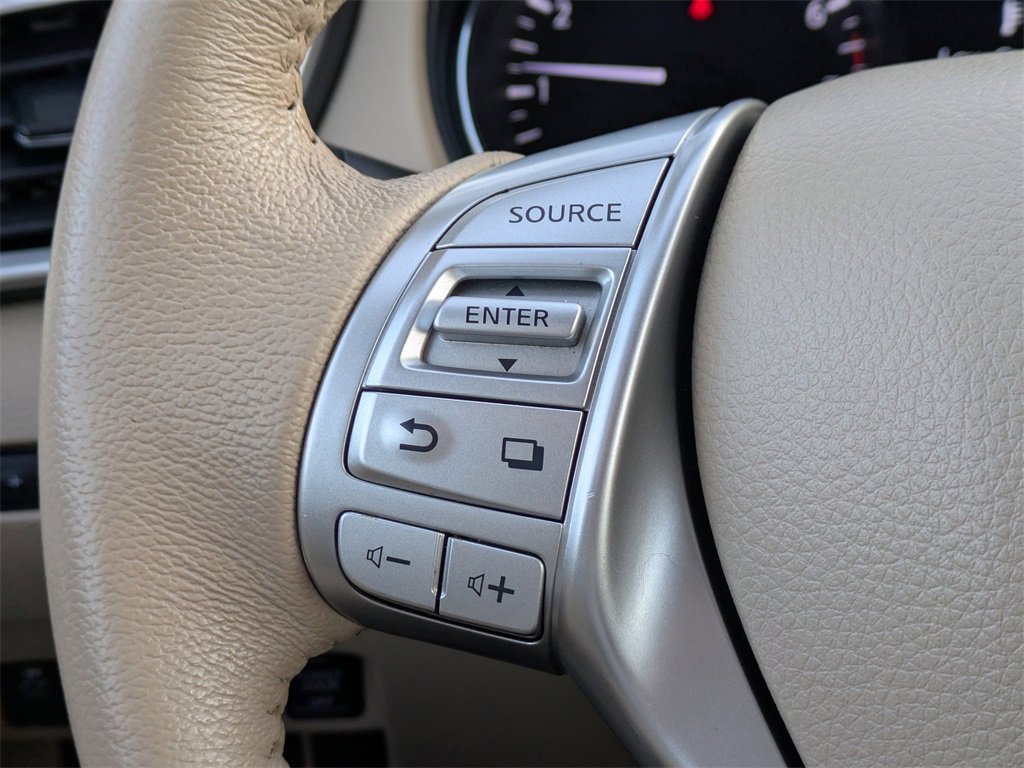 Used 2015 Nissan Rogue SL w/ SL Premium Package image 27