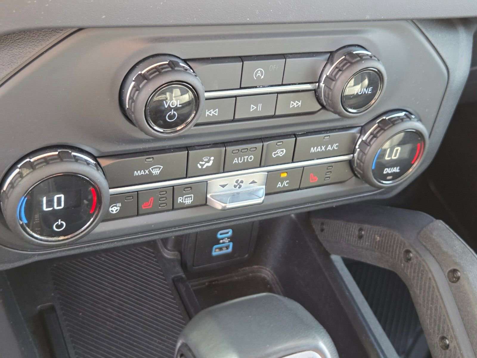 Certified 2025 Ford Bronco Badlands image 22