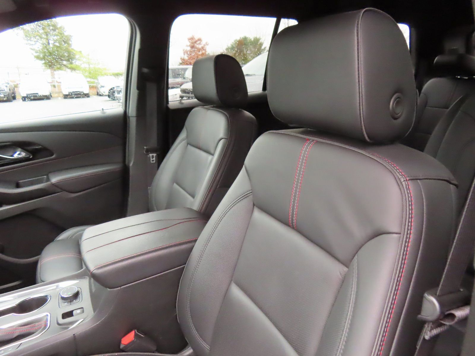 Used 2023 Chevrolet Traverse RS image 26