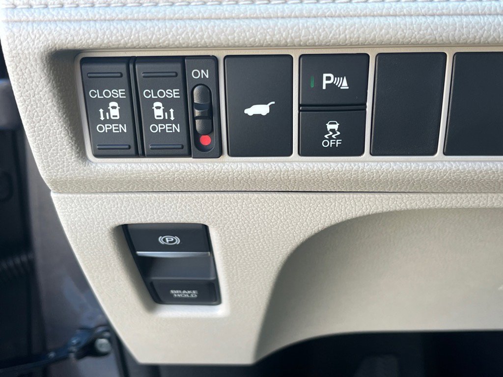 New 2026 Honda Odyssey Elite image 9