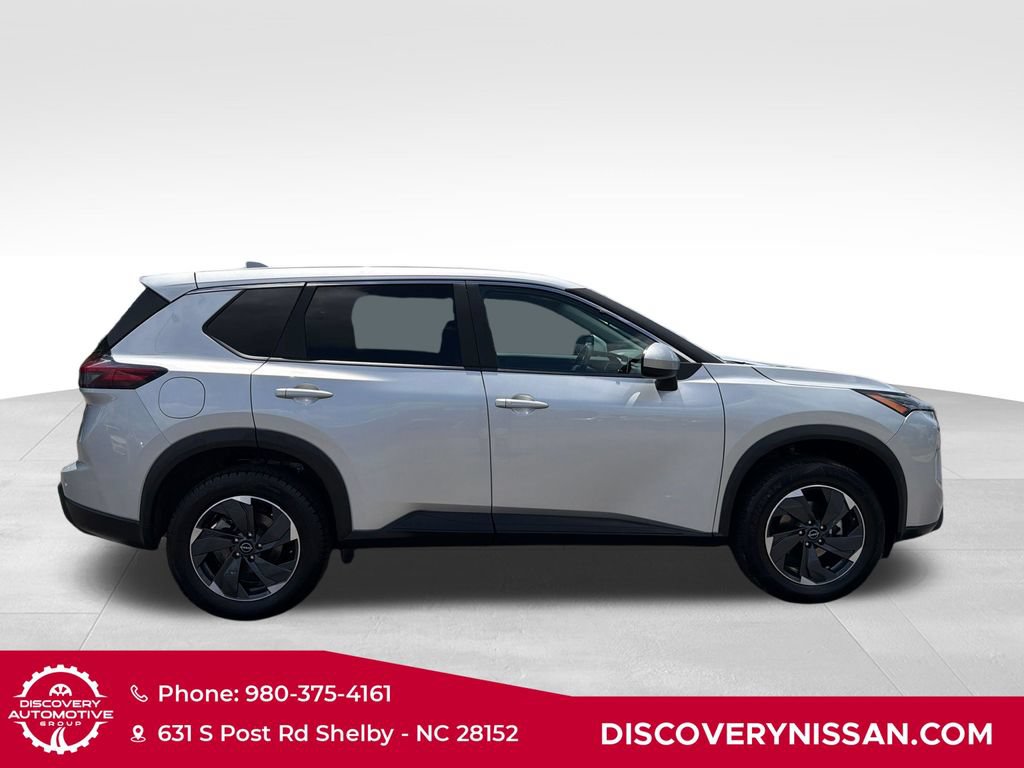 Certified 2025 Nissan Rogue SV AWD/4WD image 5