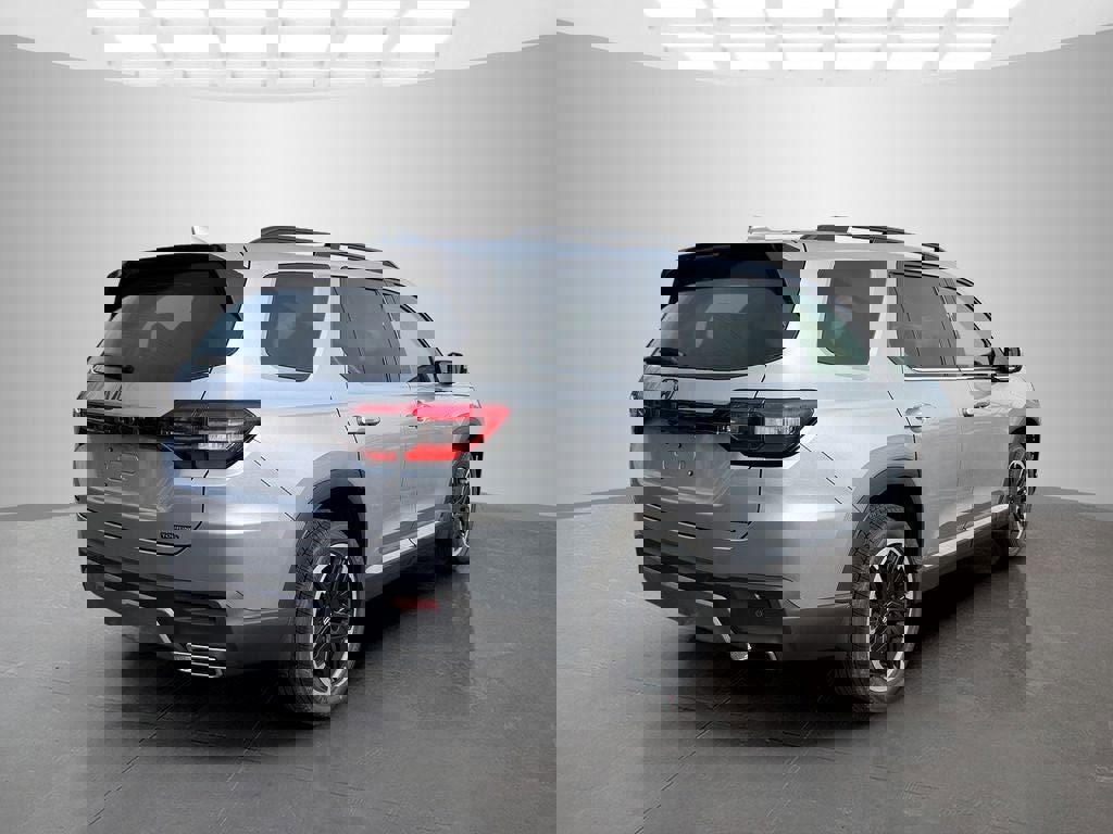 New 2026 Honda Pilot Touring image 7