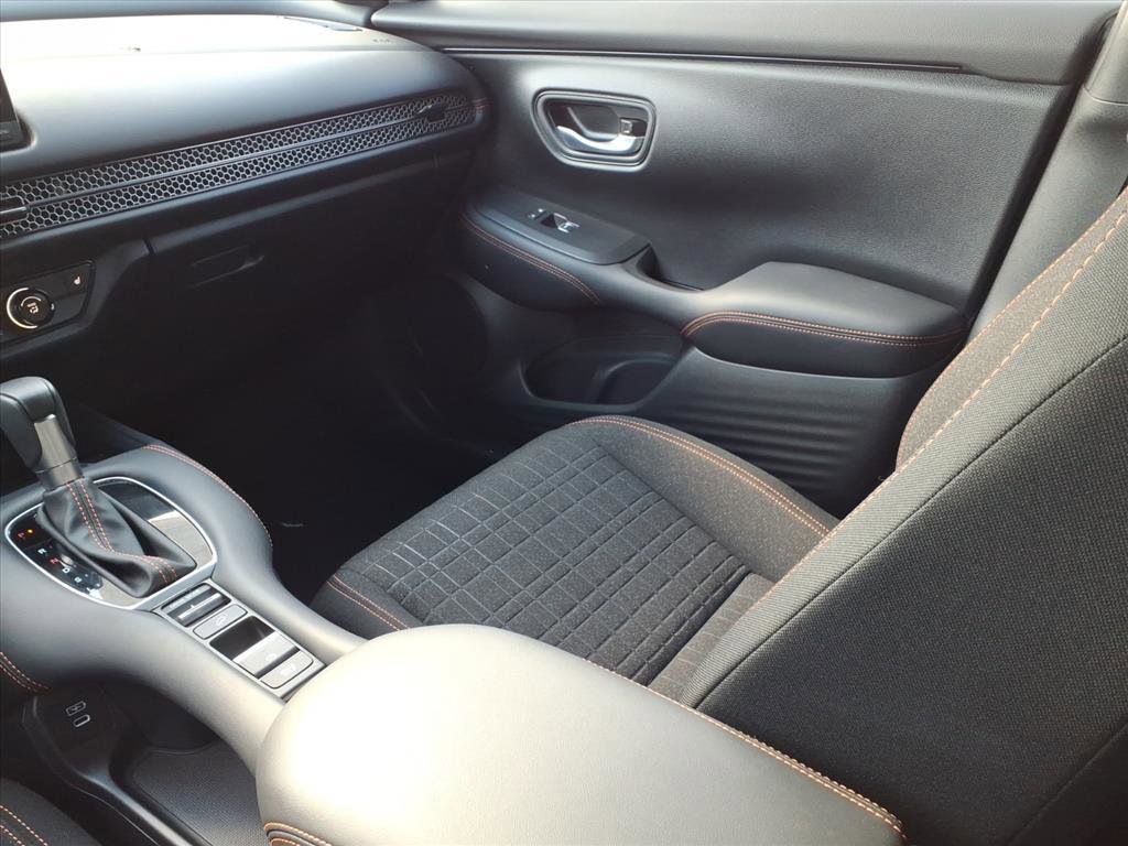 Used 2024 Honda HR-V Sport image 19