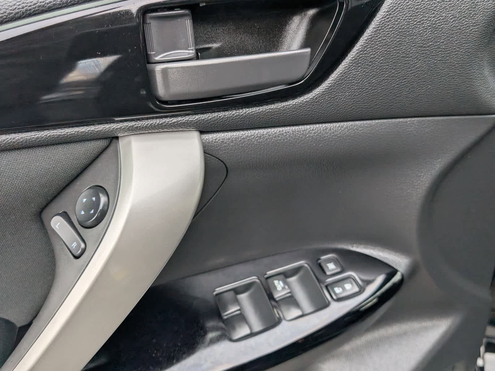 Used 2025 Mitsubishi Eclipse Cross LE AWD/4WD image 17