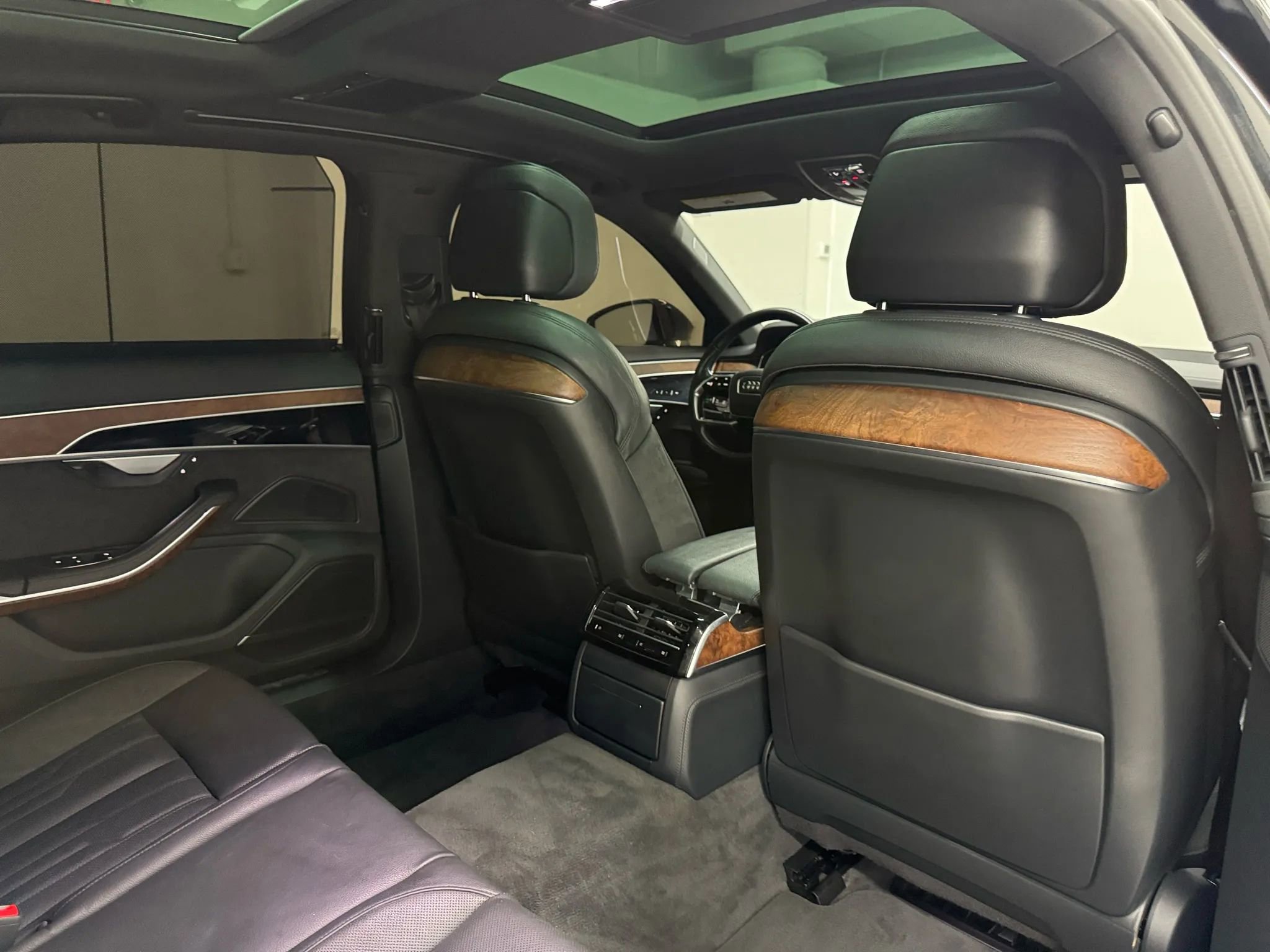 Used 2019 Audi A8 L 3.0T w/ Executive Package image 21