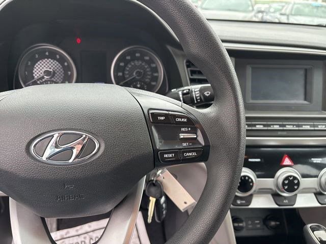 Used 2019 Hyundai Elantra SE image 18