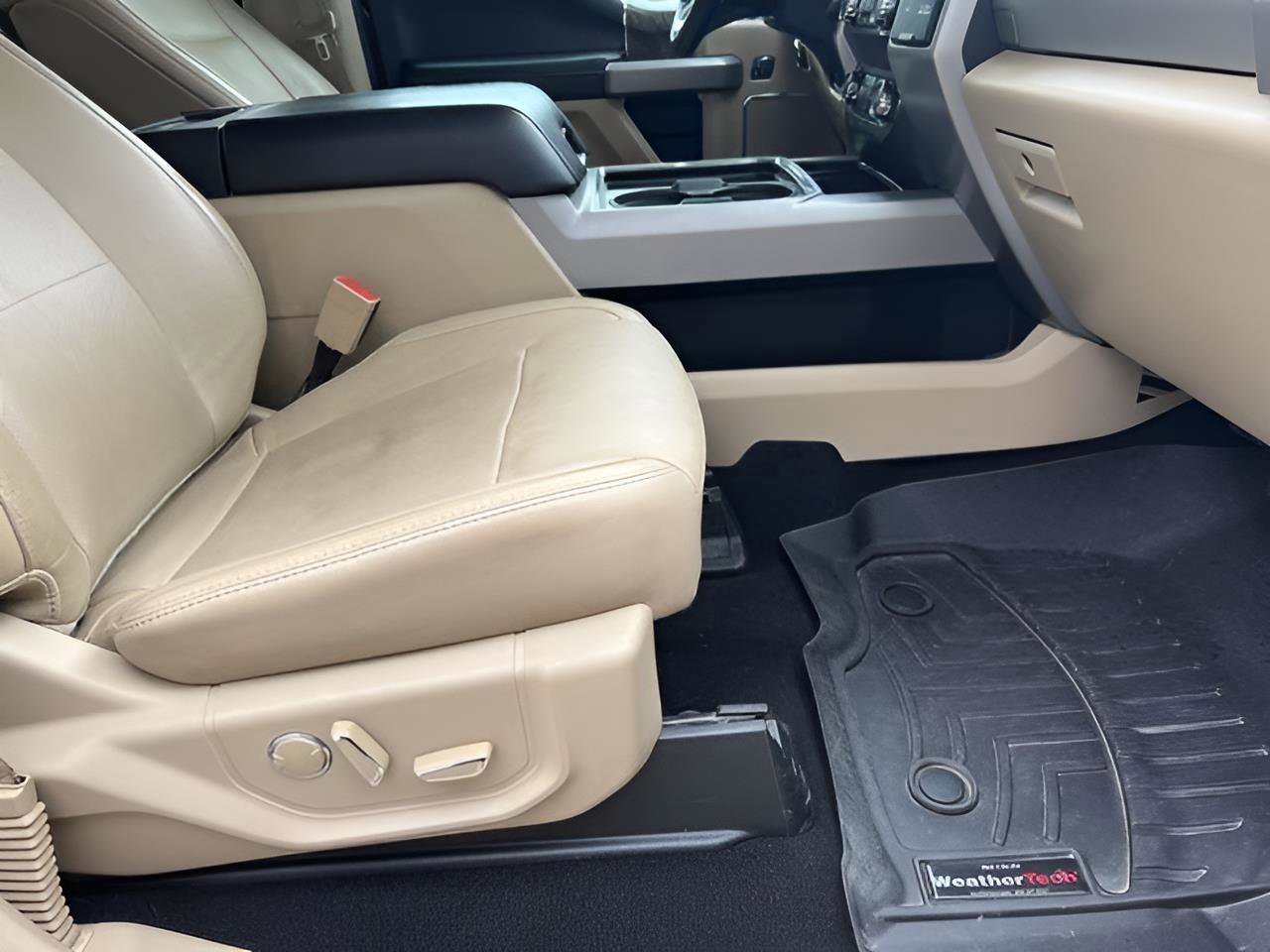 Used 2019 Ford F350 Lariat w/ Lariat Ultimate Package image 28