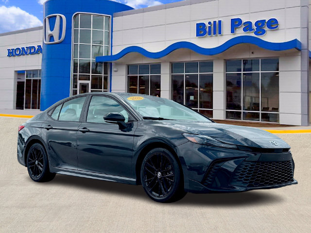 Used 2025 Toyota Camry SE
