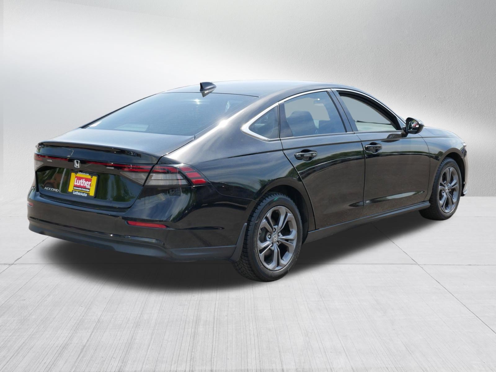 Certified 2023 Honda Accord EX image 7