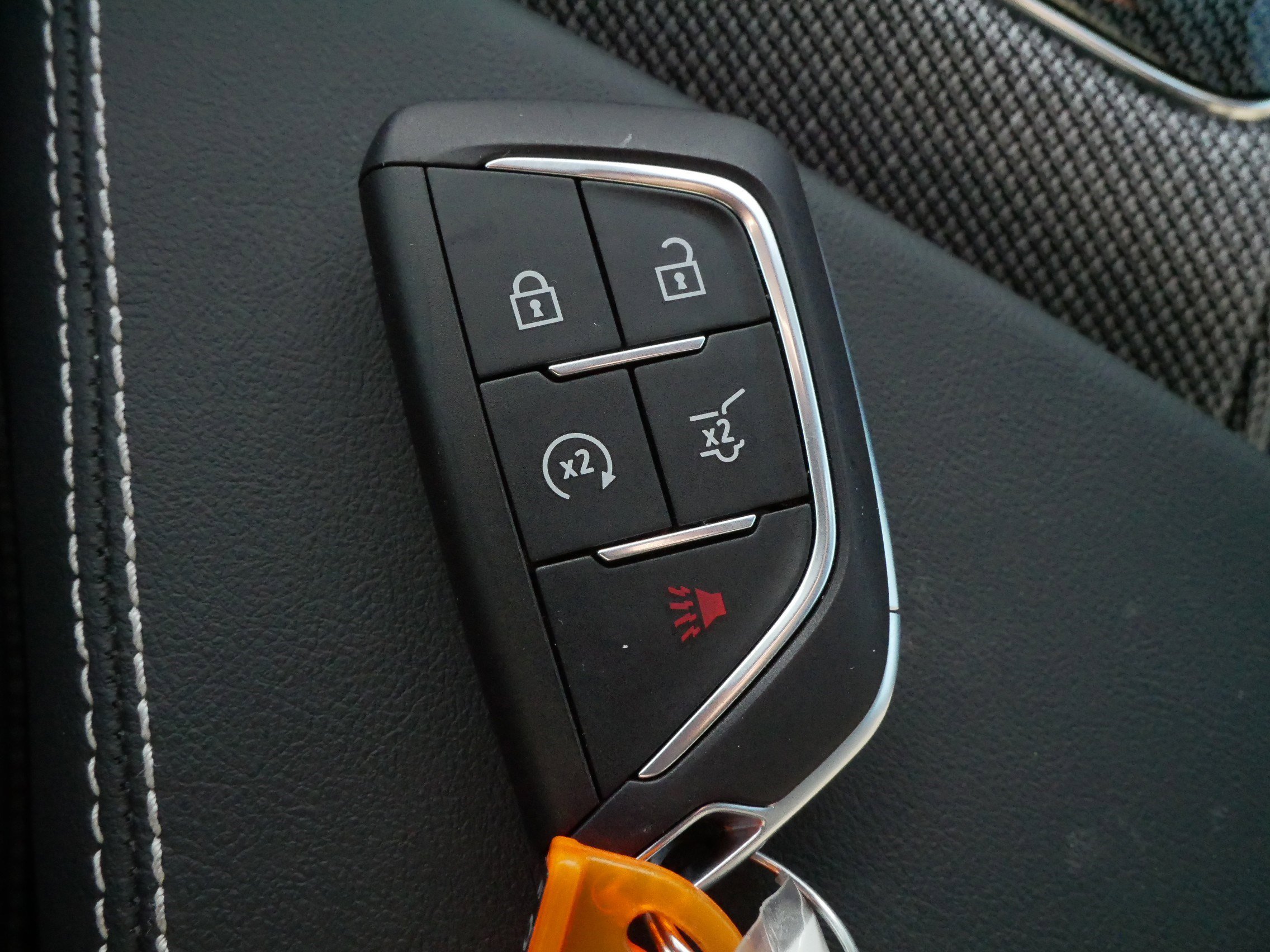 Certified 2025 Cadillac Optiq Sport 2 w/ LPO, Floor Liner Package image 29