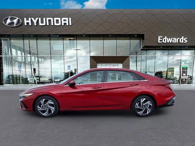 Certified 2025 Hyundai Elantra SEL FWD image 3