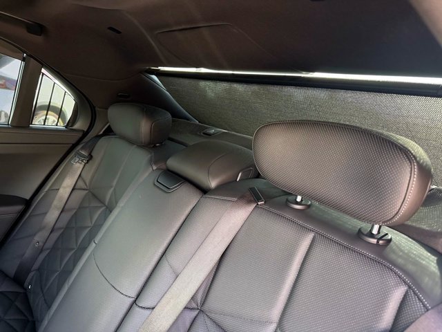 Used 2023 BMW i7 xDrive60 AWD/4WD image 14