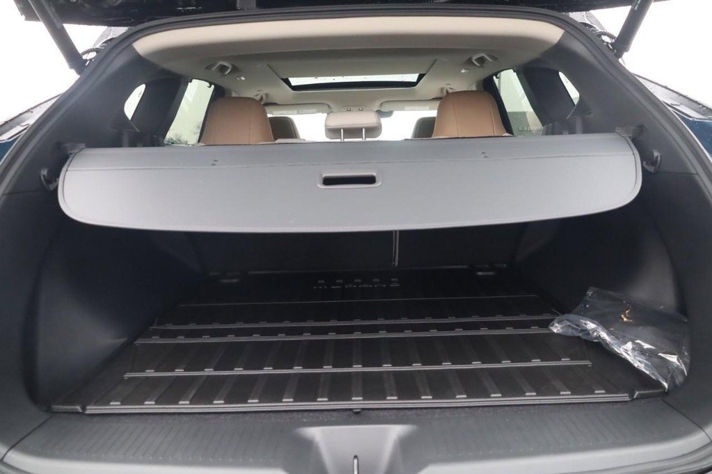 New 2026 Nissan Murano Platinum w/ Cargo Package AWD/4WD image 24