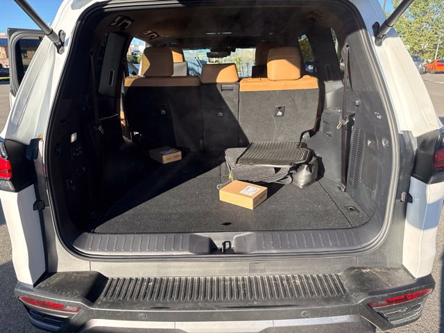 Used 2026 Lexus LX 600 4WD w/ Accessory Package (Z1) image 10
