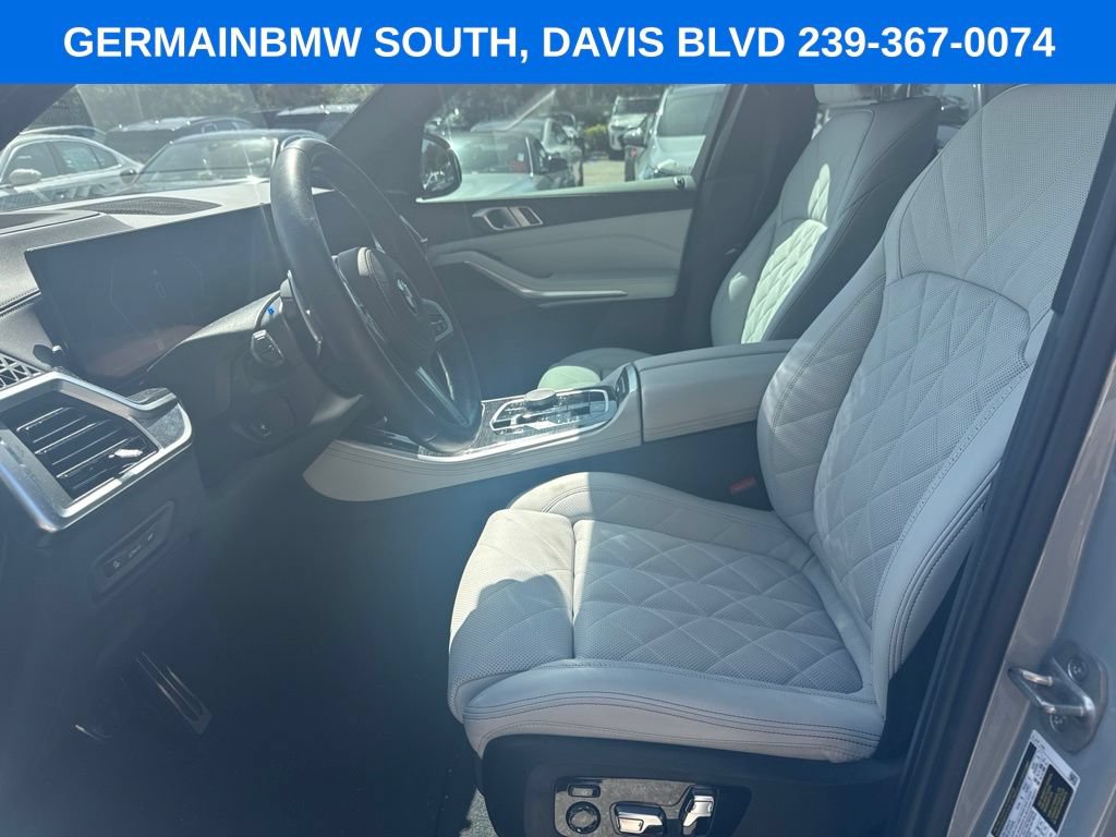 Used 2025 BMW X5 xDrive40i w/ M Sport Package AWD/4WD image 34