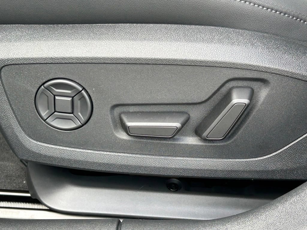 New 2026 Audi A6 Premium Plus AWD/4WD image 21