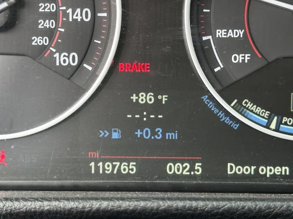Used 2014 BMW ActiveHybrid 3 RWD image 14