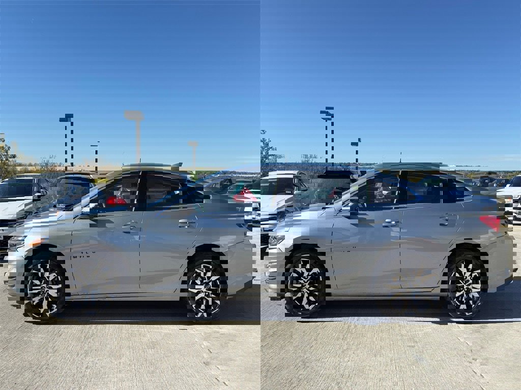 Used 2023 Chevrolet Malibu RS image 7