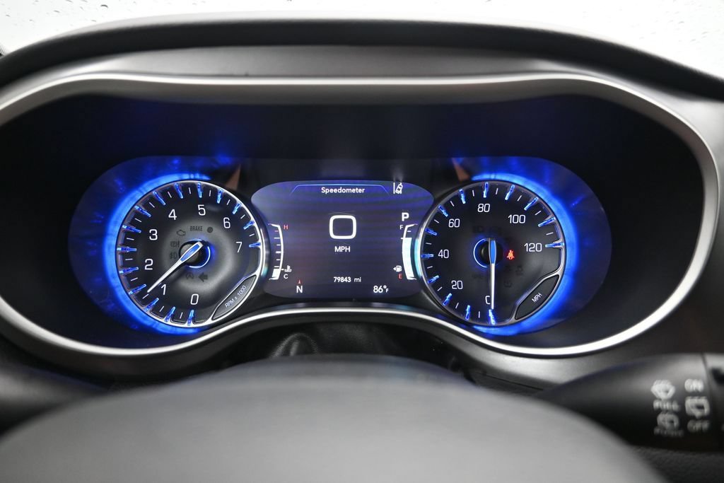 Used 2022 Chrysler Pacifica Touring-L FWD image 14