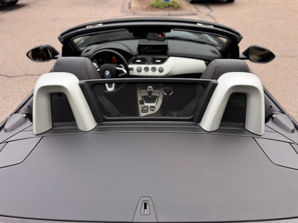 Used 2015 BMW Z4 sDrive28i RWD image 21