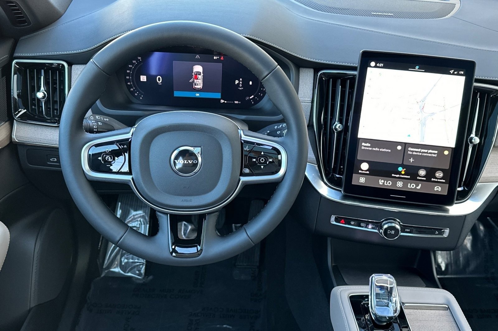 New 2026 Volvo XC90 B6 Plus w/ Protection Package Premier image 16