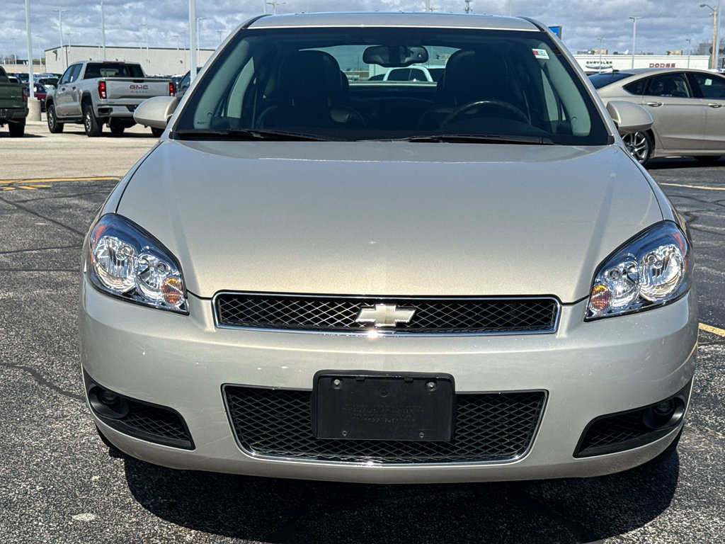 Used 2012 Chevrolet Impala LTZ FWD image 3
