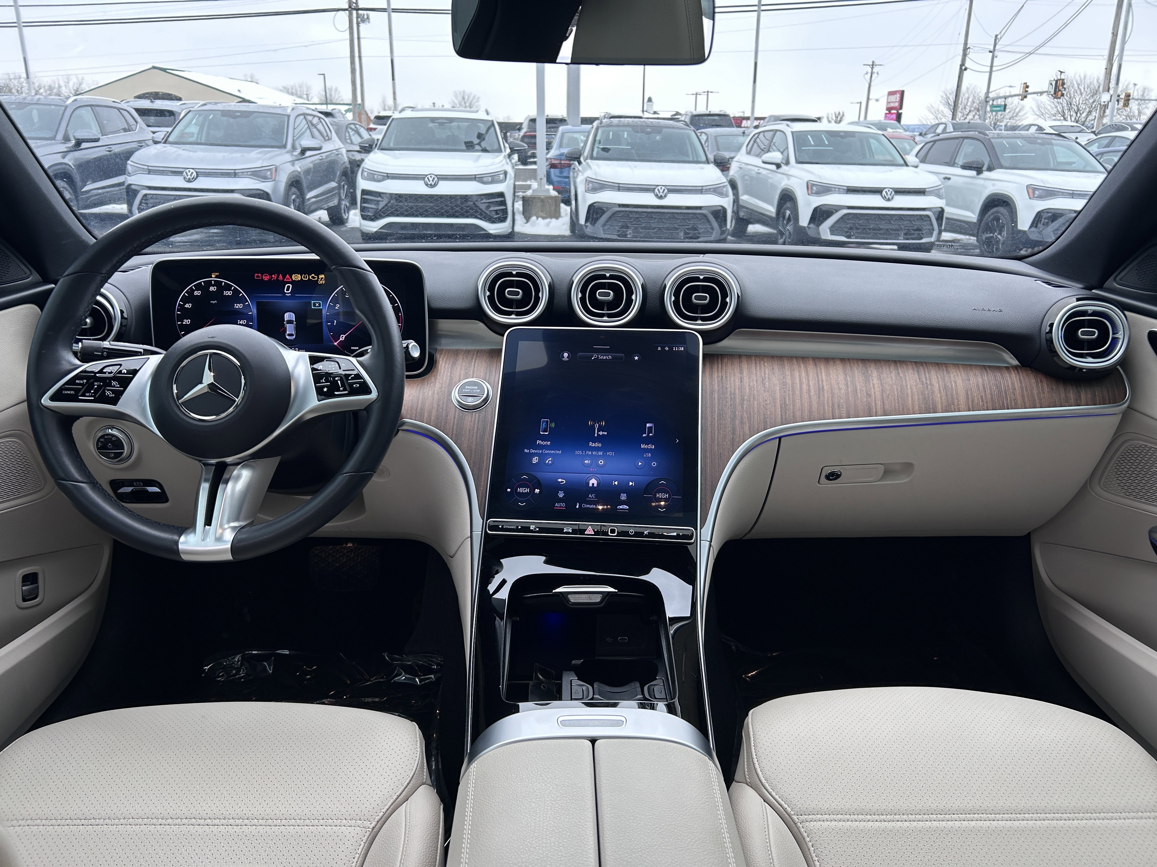 Used 2023 Mercedes-Benz C 300 4MATIC Sedan image 10