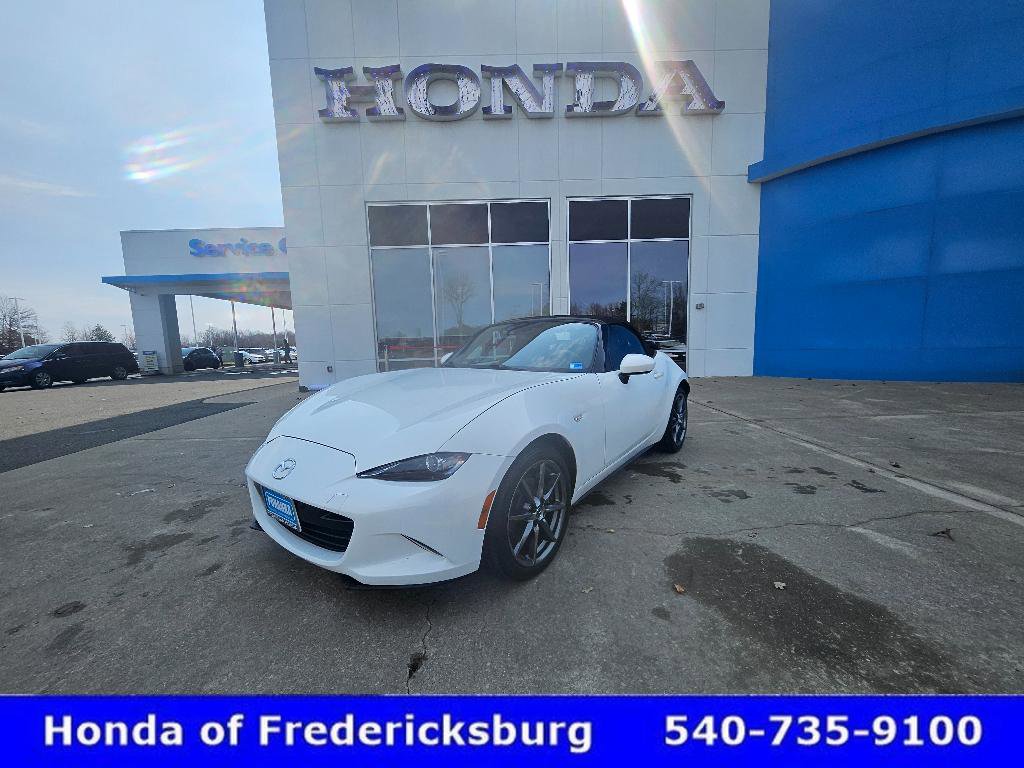 Used 2016 MAZDA MX-5 Miata Grand Touring image 1