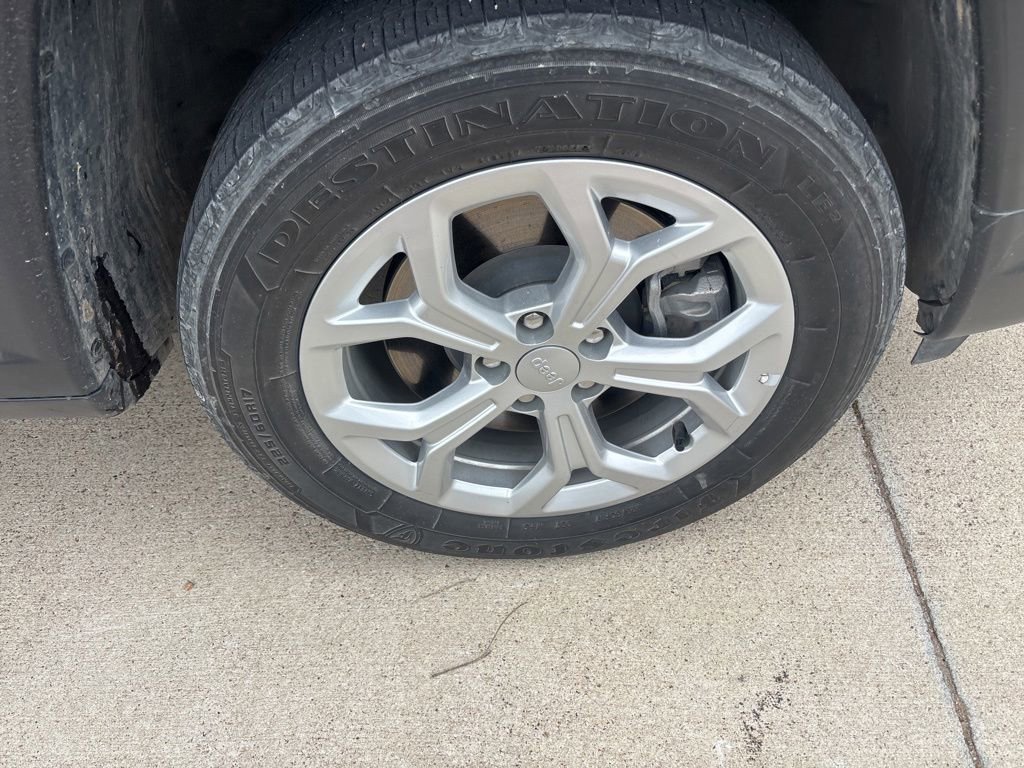 Used 2024 Jeep Compass Sport AWD/4WD image 18
