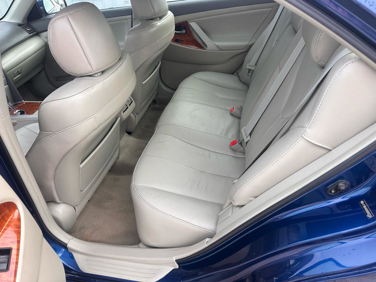 Used 2009 Toyota Camry XLE FWD image 9