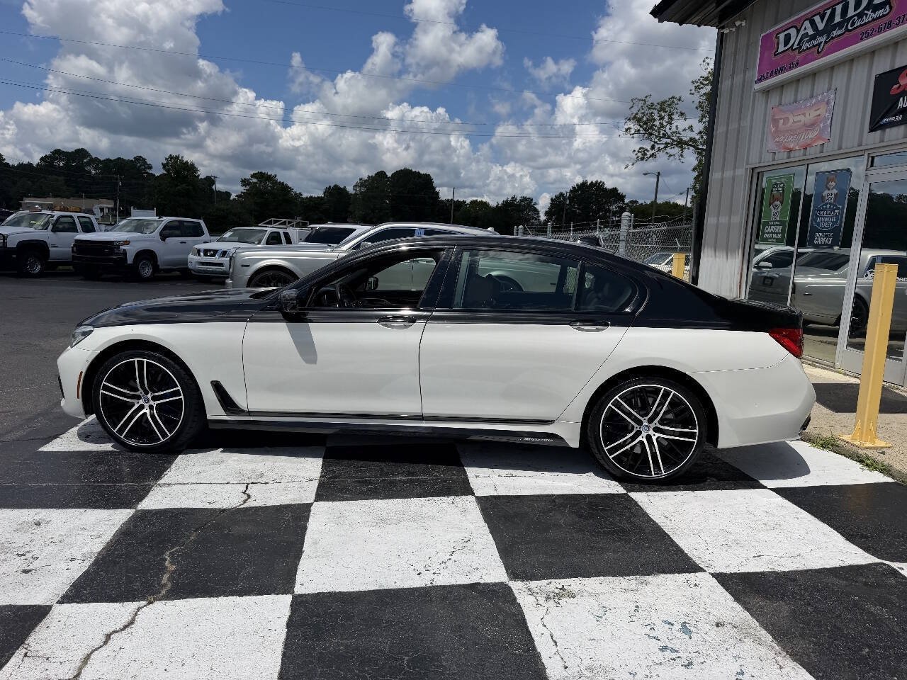 Used 2017 BMW 750i xDrive AWD/4WD image 8