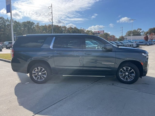 Used 2021 Chevrolet Suburban LS w/ Driver Alert Package image 7