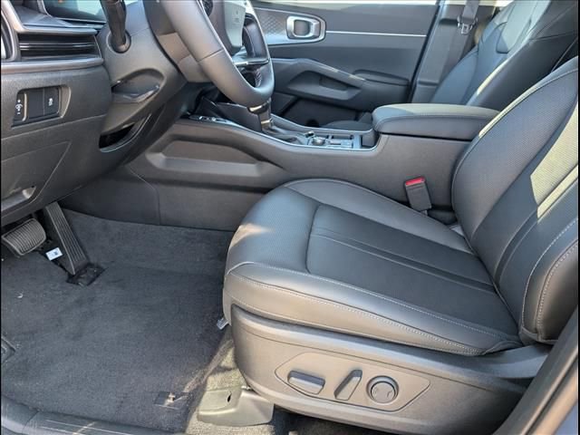 New 2026 Kia Sorento S image 7