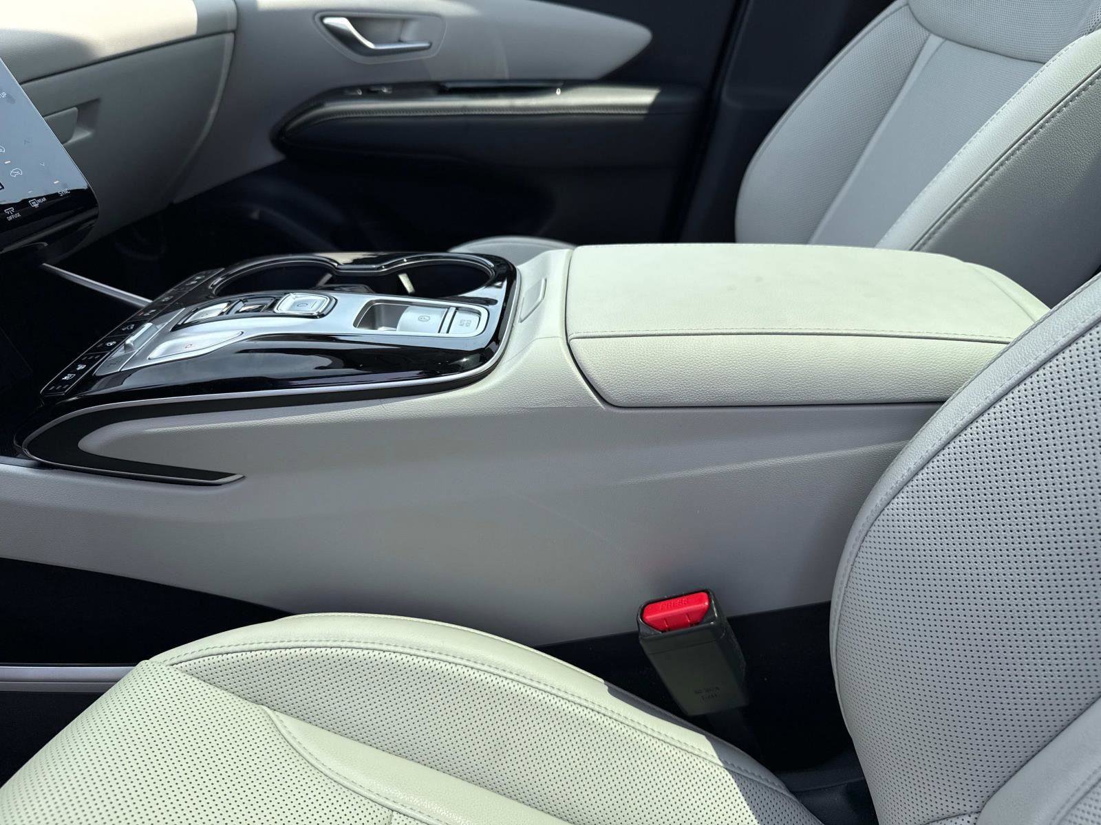 Used 2024 Hyundai Tucson Limited image 15