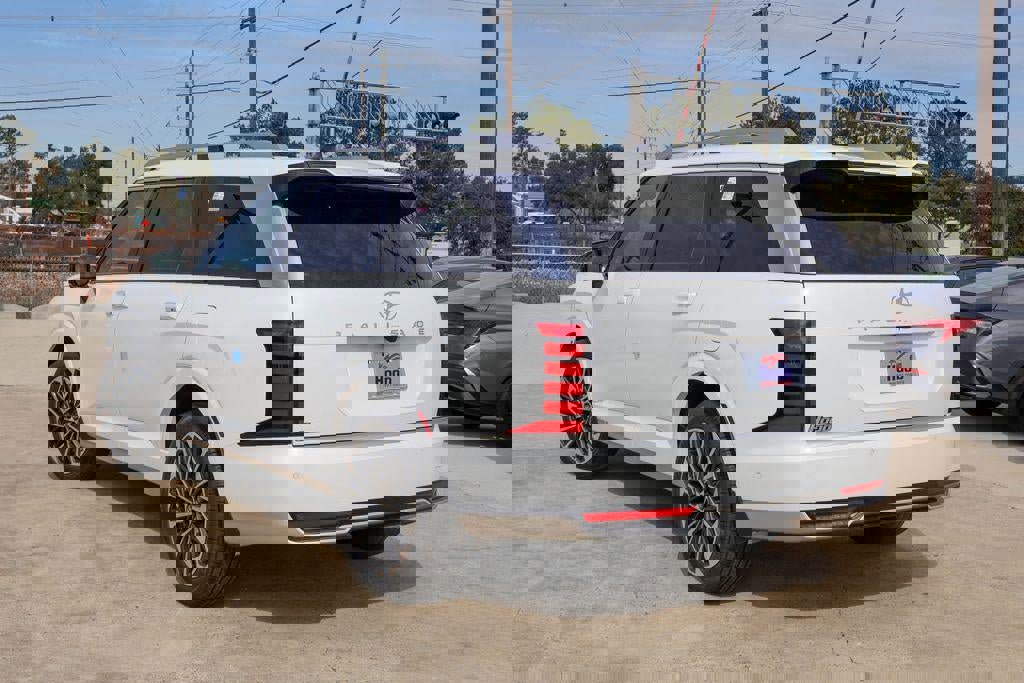 New 2026 Hyundai Palisade Calligraphy image 2