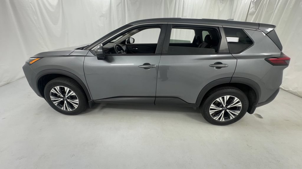 Used 2022 Nissan Rogue SV AWD/4WD image 6