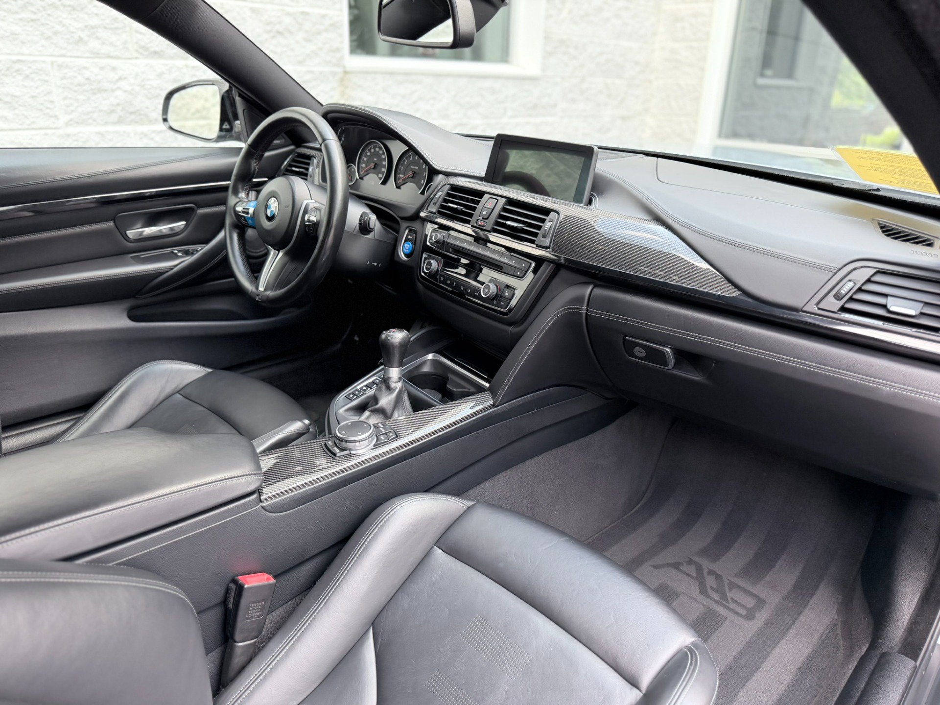 Used 2015 BMW M4 Coupe RWD image 38
