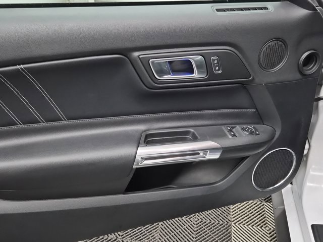 Used 2020 Ford Mustang Premium image 11