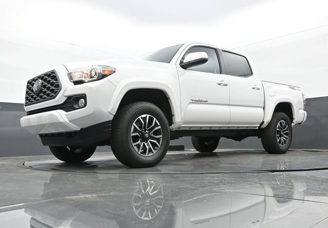 Used 2021 Toyota Tacoma TRD Sport RWD image 12