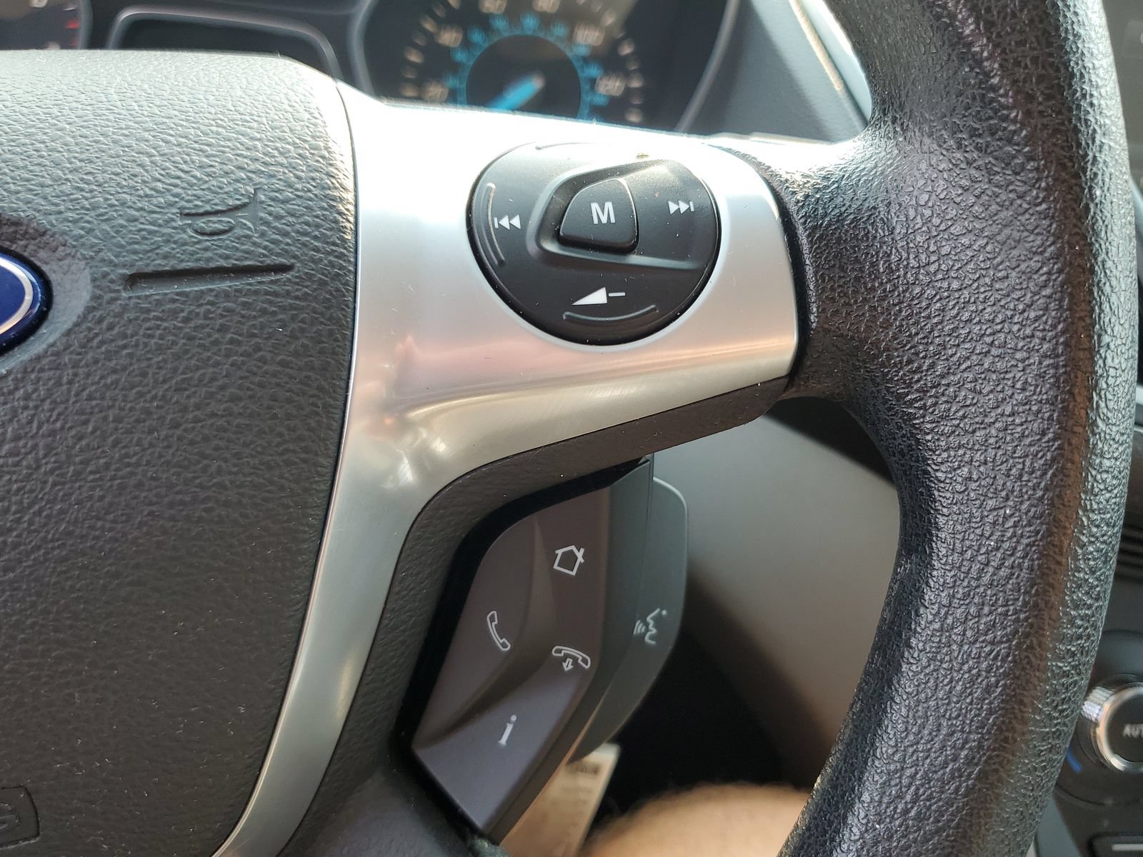Used 2014 Ford Escape SE w/ Equipment Group 201A FWD image 23