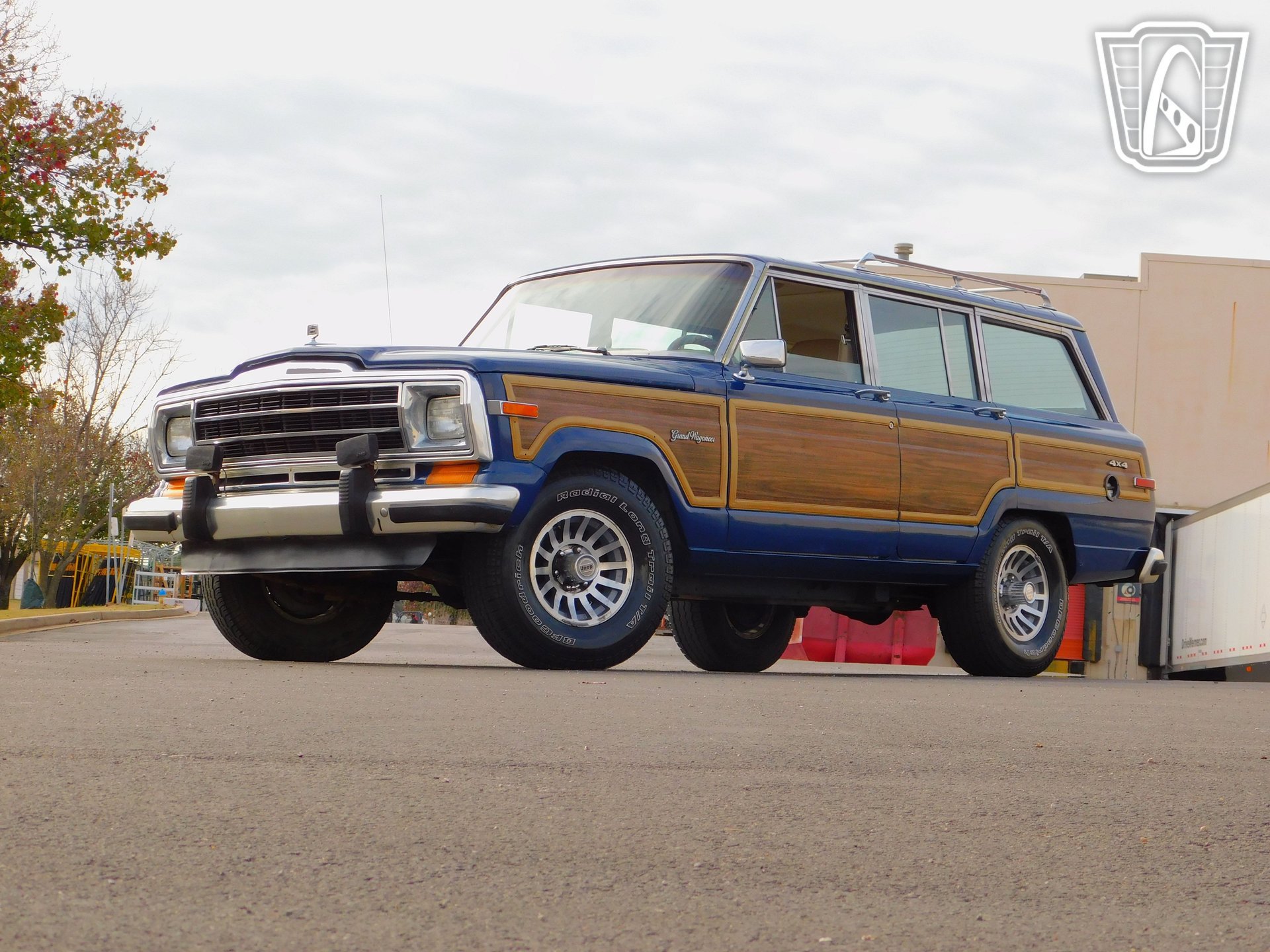 Used 1989 Jeep Grand Wagoneer AWD/4WD image 8