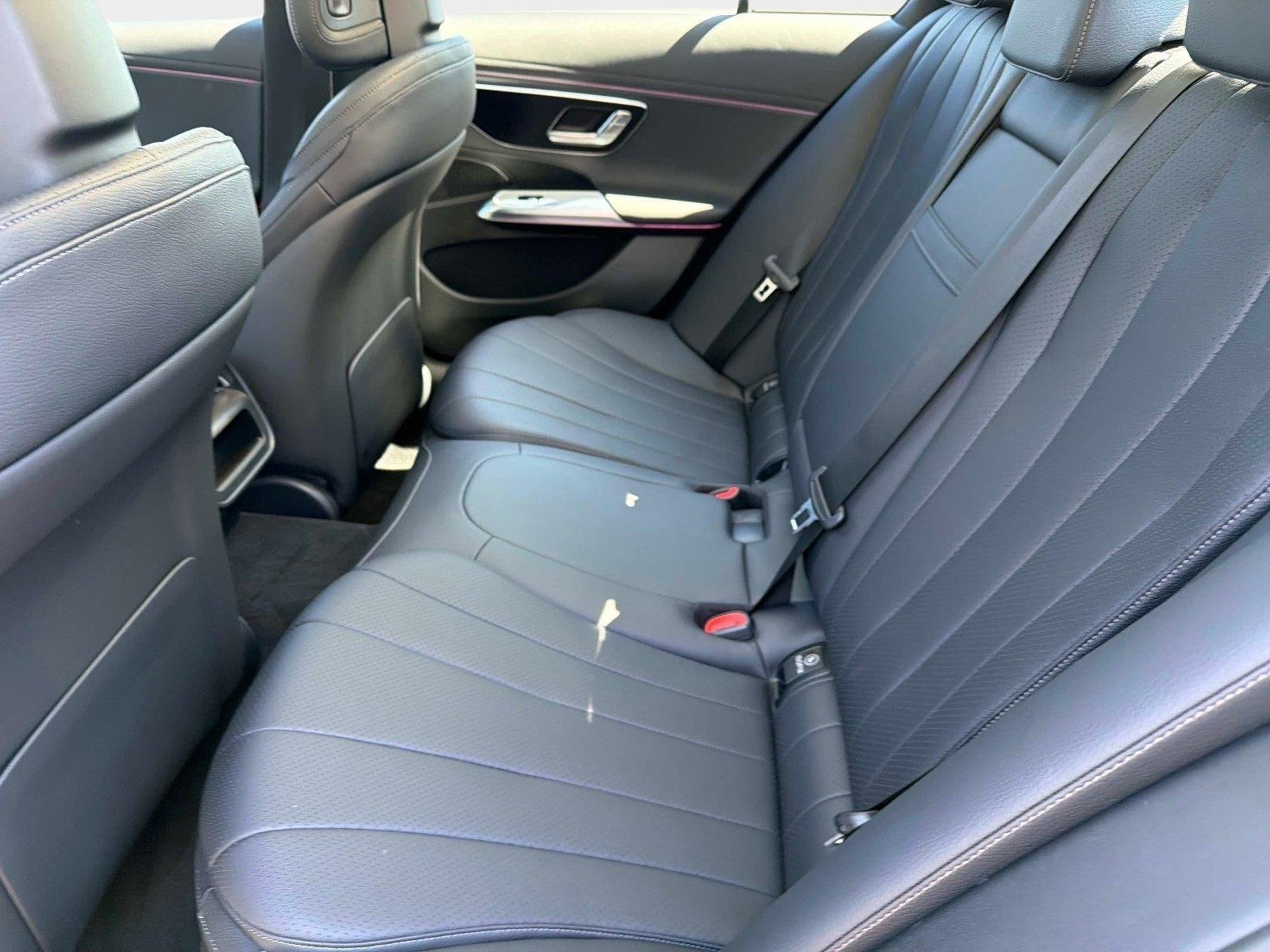 Used 2025 Mercedes-Benz E 350 Sedan image 30